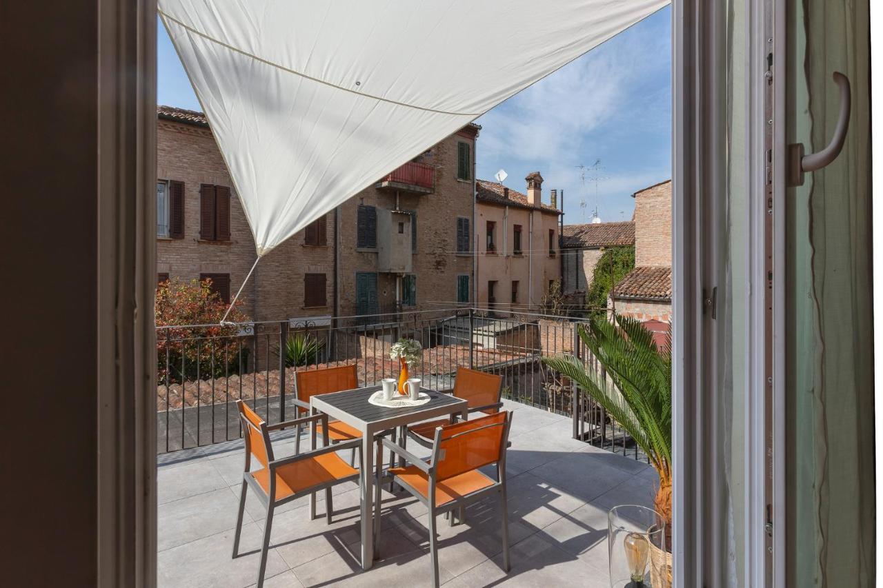 Ferrara Casa Dell'Archivolto Con Garage Apartment Exterior foto