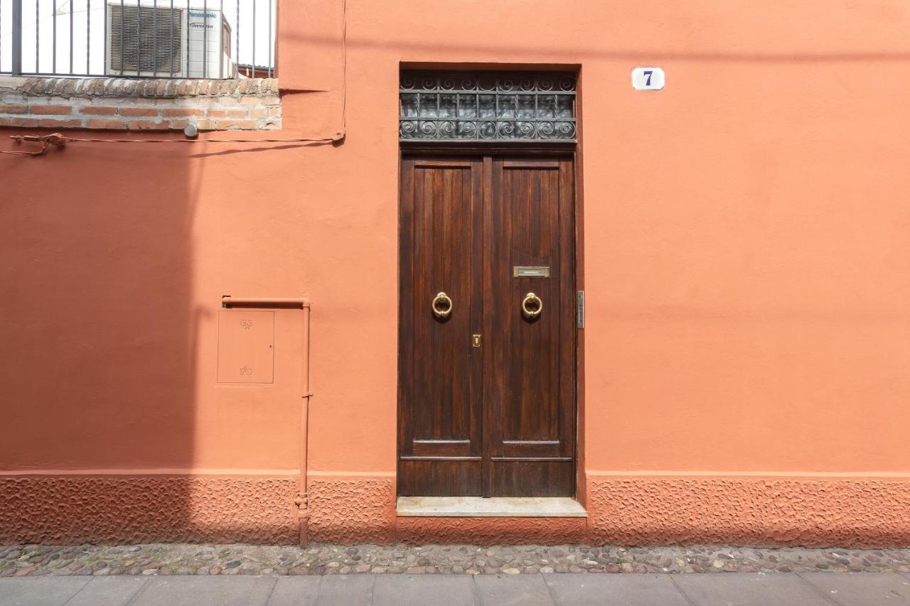 Ferrara Casa Dell'Archivolto Con Garage Apartment Exterior foto
